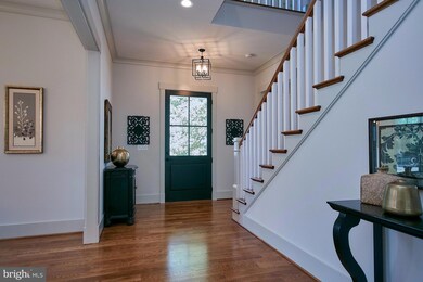 3313 John Marshall Dr, Arlington, VA 22207 - photo 2