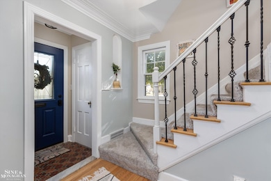 1291 Roslyn Rd, Grosse Pointe Woods, MI 48236 - photo 3