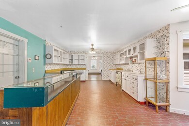 2440 Hallowing Point Rd, Prince Frederick, MD 20678 - photo 4