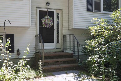 6 Cortland St, Londonderry, NH 03053 - photo 2