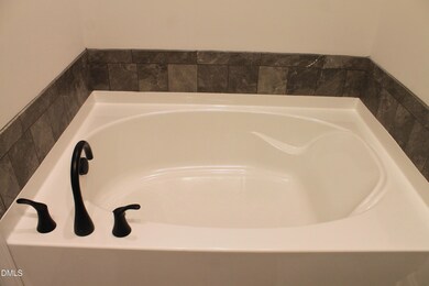 1033 Talisker Way unit 16, Burlington, NC 27215 - photo 7