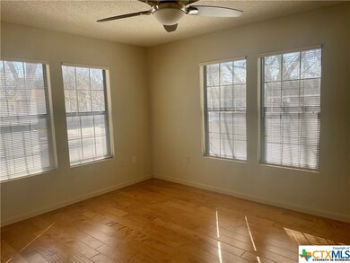 1124 N San Marcos St, Seguin, TX 78155 - photo 6