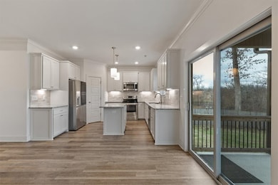 8 Lockhart Place, Bella Vista, AR 72715 - photo 2