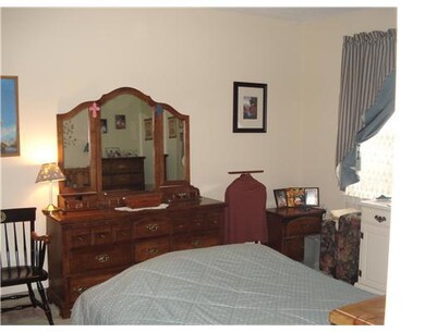 94 Mill St unit 202, Woonsocket, RI 02895 - photo 5