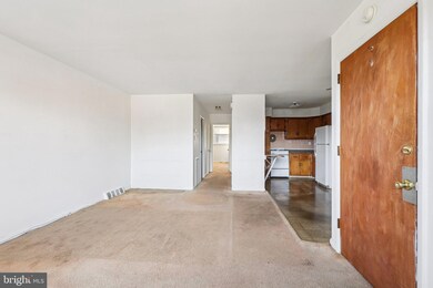 2572 Balwynne Park Rd, Philadelphia, PA 19131 - photo 3