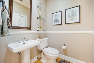 Guest  1/2 Bathroom