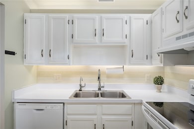 3 Vista Palm Ln unit 204, Vero Beach, FL 32962 - photo 5