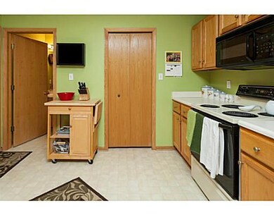 Cafeteria/Kitchen.