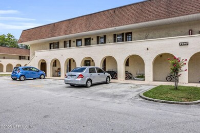 7347 El Barco Rd unit 6, Jacksonville, FL 32216 - photo 3