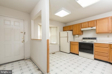 1526 Saint Christopher Ct, Edgewood, MD 21040 - photo 2