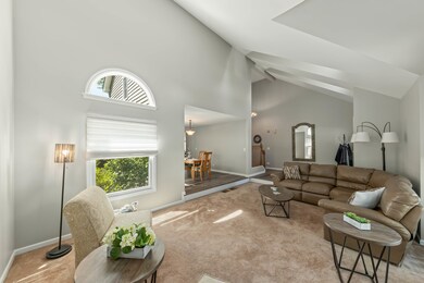 1222 Ardmore Dr, Naperville, IL 60540 - photo 4