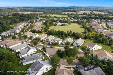 04-9_Georgetown_Ct-4