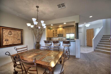 008_Casual Dining