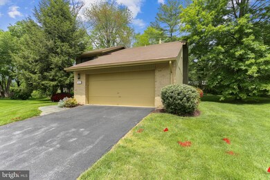 9401 Bethany Place, Montgomery Village, MD 20886 - photo 5