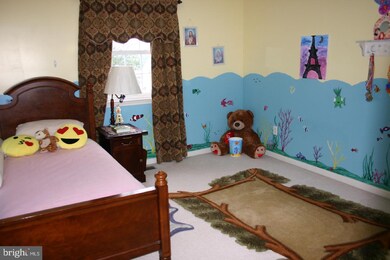 4540 Hillside Rd, Reading, PA 19606 - photo 4