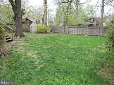 2219 Primrose Dr, Falls Church, VA 22046 - photo 3