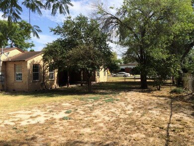 127 W Cherokee Ave, Pharr, TX 78577 - photo 7