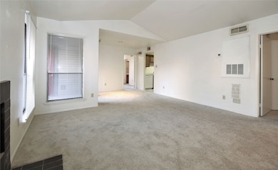 2025 Augusta Dr unit 306, Houston, TX 77057 - photo 3