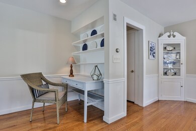 29 Franklin St, Newburyport, MA 01950 - photo 5