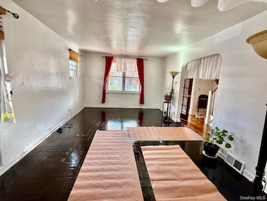 993 Duncan St, Bronx, NY 10469 - photo 5