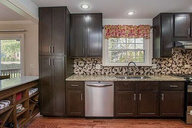 1384 Carleton Cir, Naperville, IL 60565 - photo 7