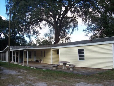 39208 Lizabeth Cir, Zephyrhills, FL 33542 - photo 4