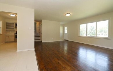 4837 Melrose Ln, Shawnee, KS 66203 - photo 3