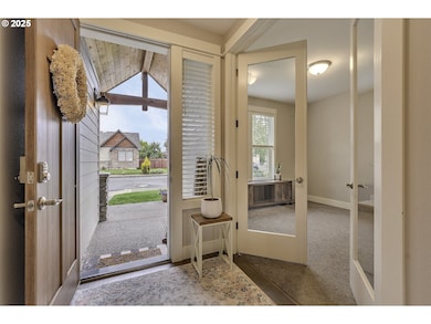 211 E 16th St, Lafayette, OR 97127 - photo 2