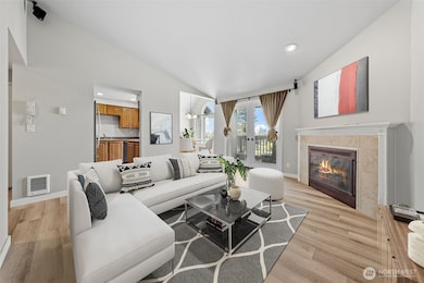 12025 SE 60th St unit B, Bellevue, WA 98006 - photo 6