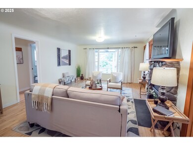 2346 Monroe St, Eugene, OR 97405 - photo 4