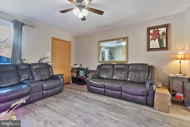 363 Garden Ave, Camden, NJ 08105 - photo 5