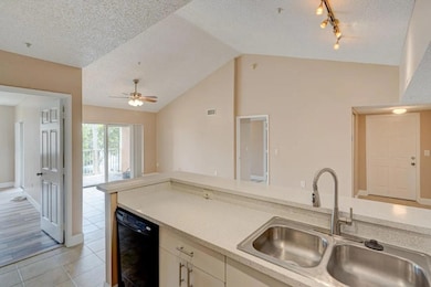 3870 Lyons Rd unit 3088, Coconut Creek, FL 33073 - photo 4