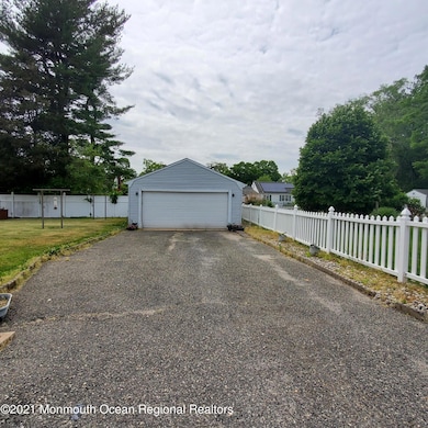 18 Terry Ln, Tinton Falls, NJ 07724 - photo 5