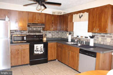 111 Plantation Dr, Winchester, VA 22602 - photo 4