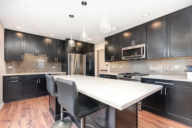 unlisted-address, Bolingbrook, IL 60440 - photo 7