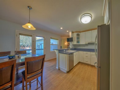 851 Capistrano Dr, Salinas, CA 93901 - photo 5