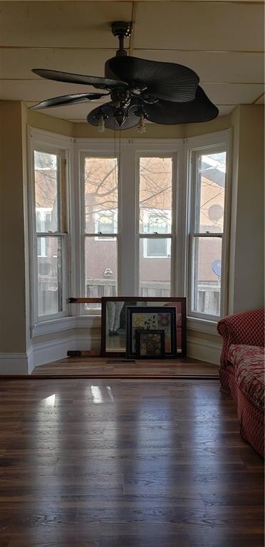 308 W 3rd St S, Newton, IA 50208 - photo 5