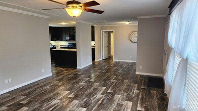 127 Wicklow Dr, Asheville, NC 28806 - photo 6