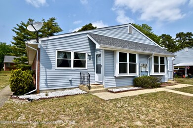 28 Hancock Dr unit A, Whiting, NJ 08759 - photo 2