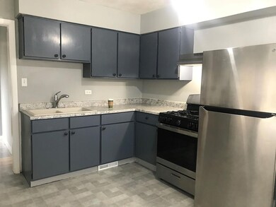 144 S Lewis Ave unit 3, Waukegan, IL 60085 - photo 5