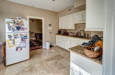 802 Columbia St unit 1, Houston, TX 77007 - photo 7