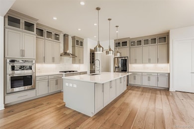 6689 S Vandriver Way, Aurora, CO 80016 - photo 4