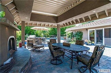Outdoor Pavilion with comfortable dining and seati