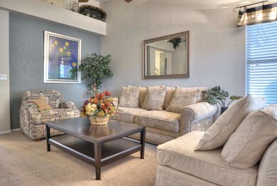 002 Formal living