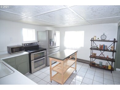 339 S Humbolt St, Canyon City, OR 97820 - photo 7