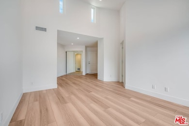 11675 Darlington Ave unit 301, Los Angeles, CA 90049 - photo 6