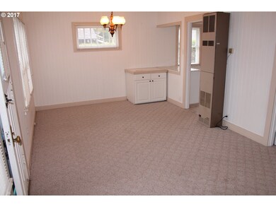 Living Room/Dining Room