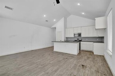 2518 S Fannin Ave unit 2520, Denison, TX 75020 - photo 2