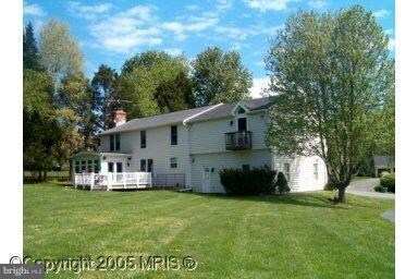 1112 Morningwood Ln, Great Falls, VA 22066 - photo 2