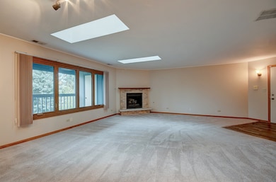 2757 Harbor Dr unit 2B1, Joliet, IL 60431 - photo 4